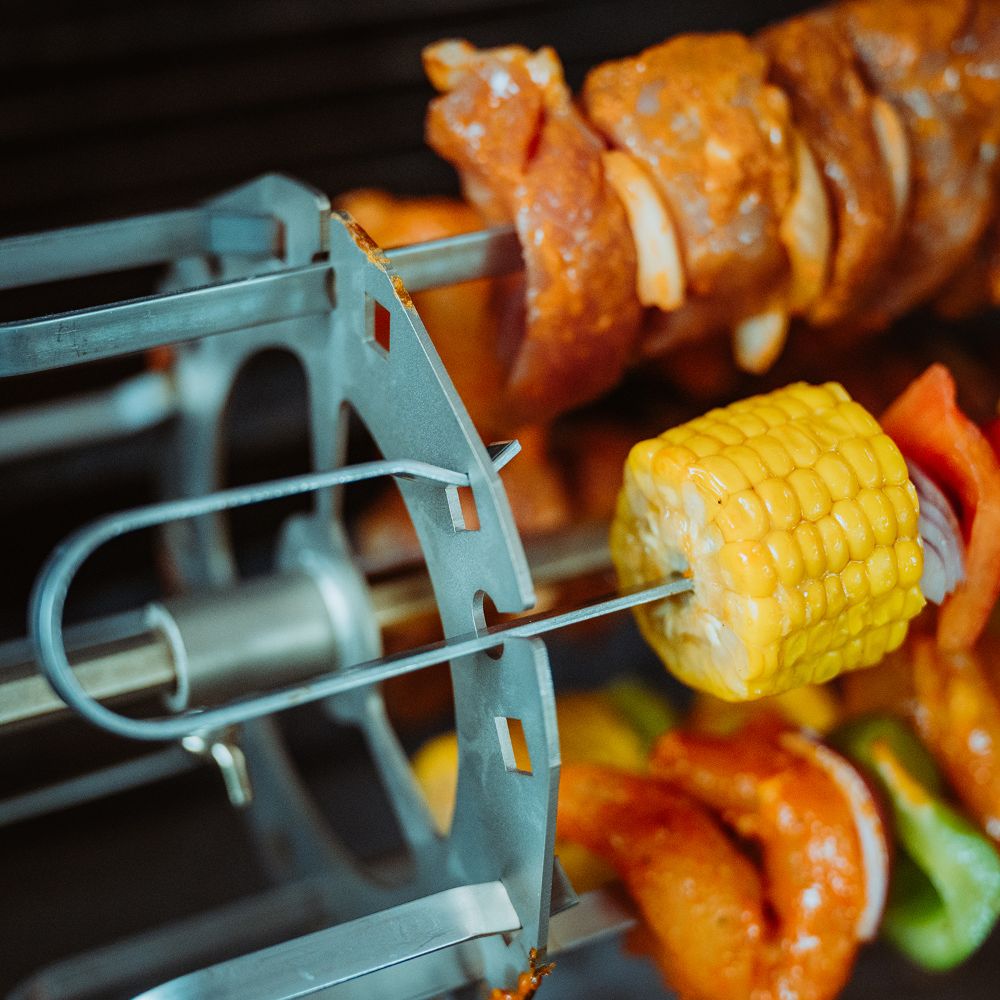 Fleisch und Gemüse gaen mit dem Spieß Rondell Fleisch und Gemüse gaen mit dem Spieß Rondell