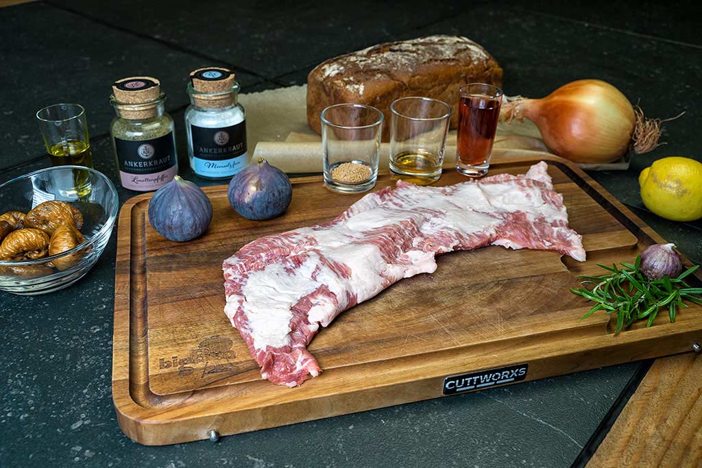 Zutaten für Ibérico Secreto grillen – mit Feigen-Chutney und Graubrot