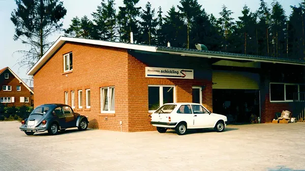 Schickling Maschinenbau wird 1988 von Maria und Hermann Schickling gegründet