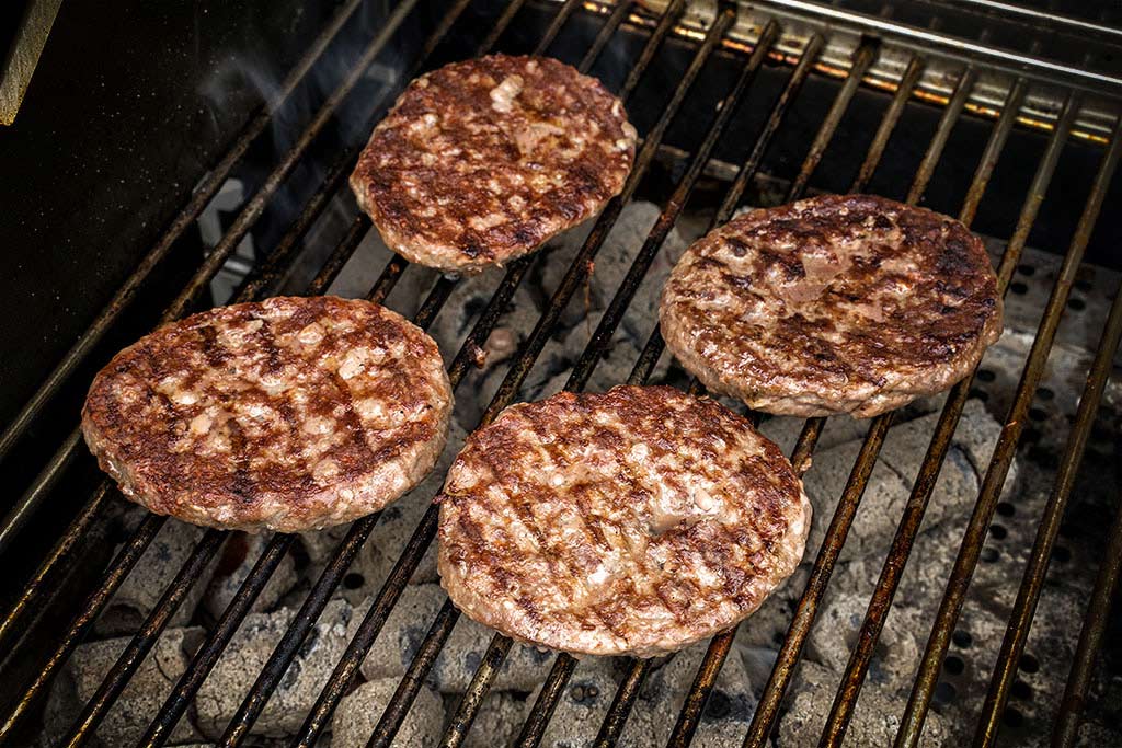 Patties grillen