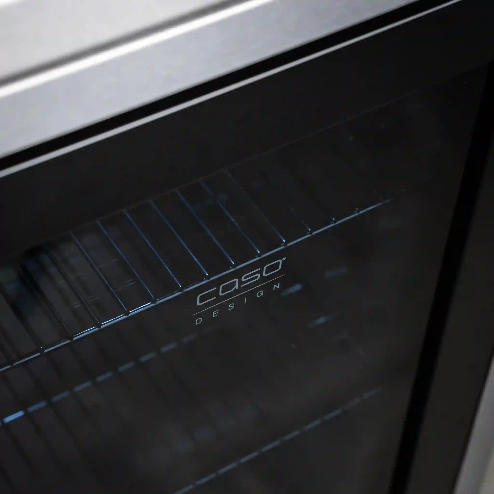 Kühlschrank von Caso Design. Vollständig integrierbar in den Outdoor Grilltisch Buddy von Schickling Grill.