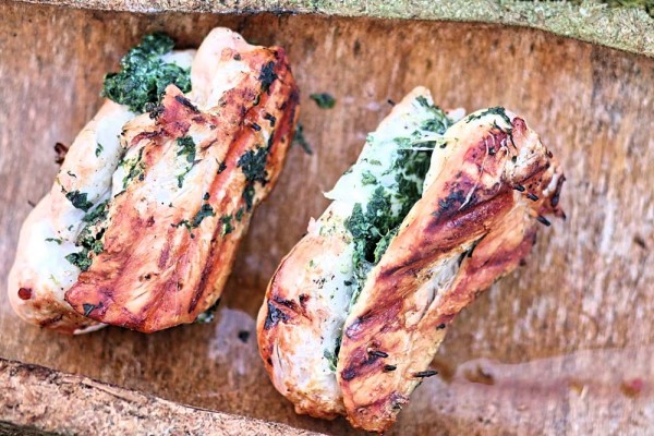 Gefüllte Hähnchenbrust mit Spinat und Mozzarella