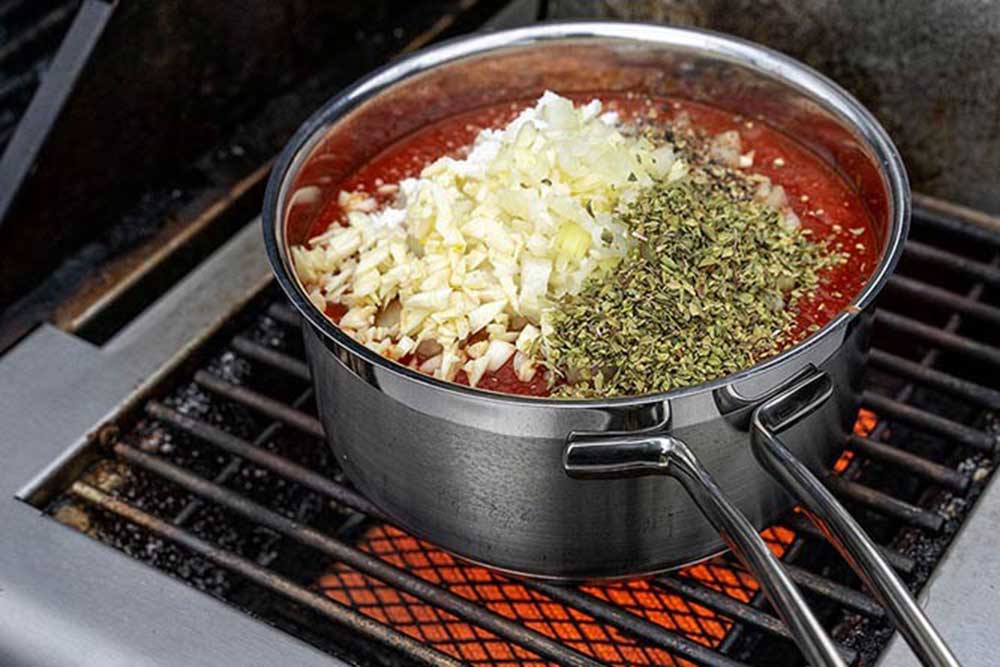 Tomatensauce kochen