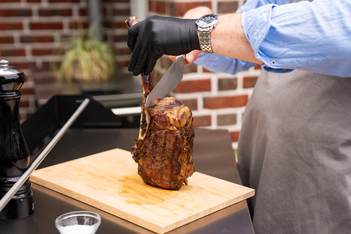 PlSteak auf der 800° Powerzone von Schickling Grill