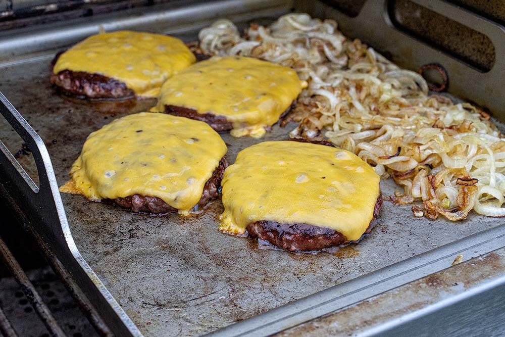 Patties grillen