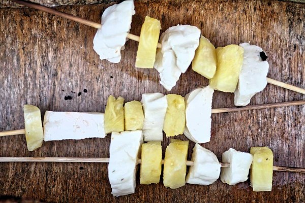 Vegetarische Halloumi-Spieße