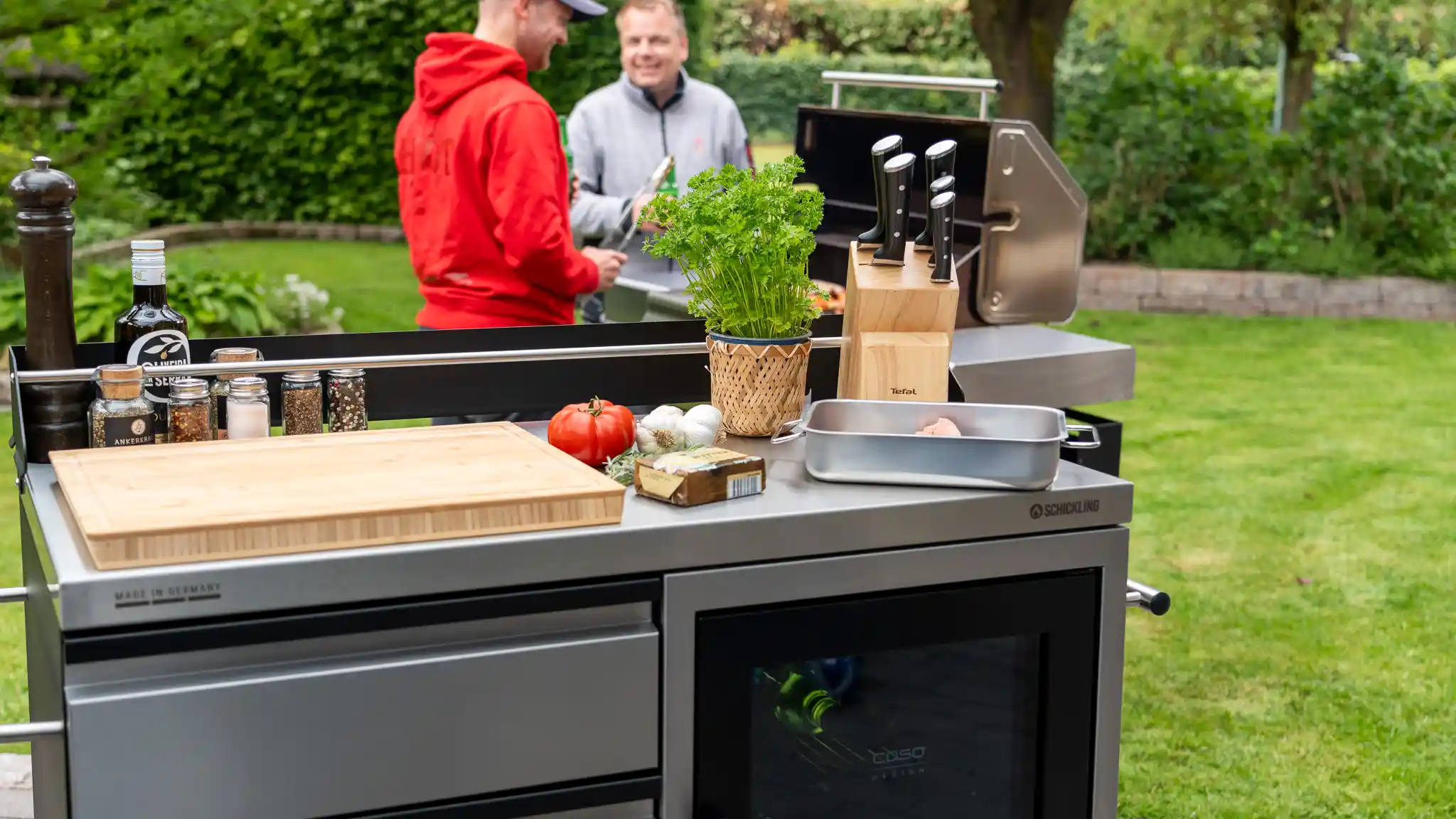 Buddy mit Grill. Mobile