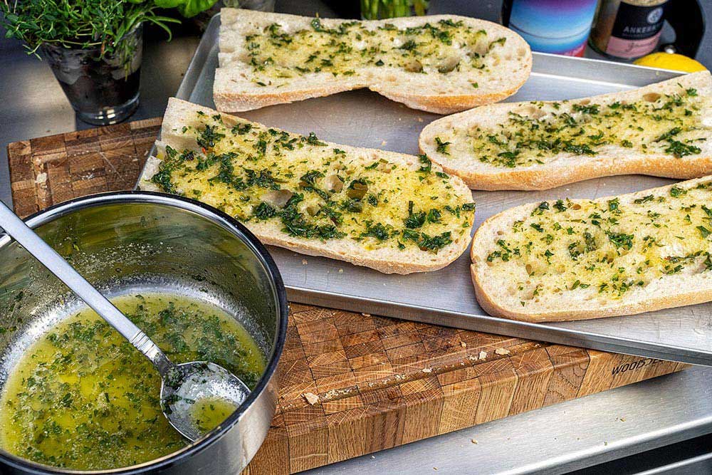 Kräuterbutter
