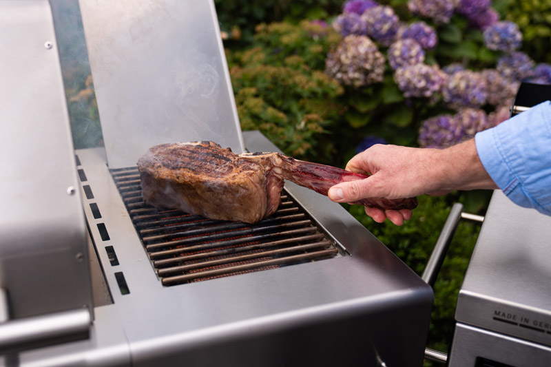 Steak auf der 800° Powerzone von Schickling Grill