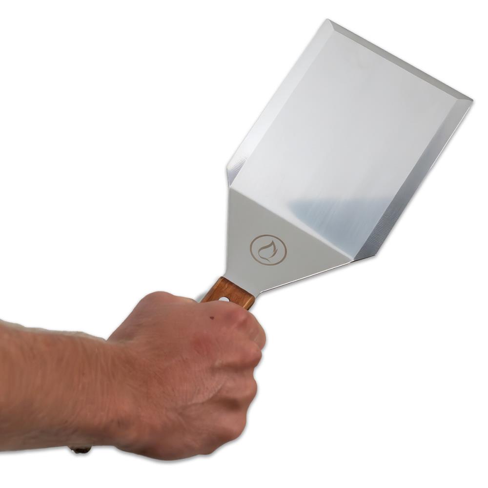 Breiter Spachtel liegt gut in der Hand Breiter Spachtel liegt gut in der Hand